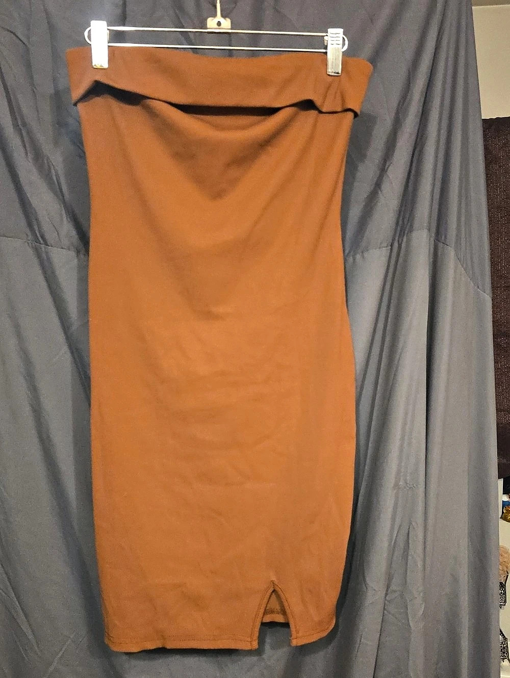 Aritzia Ribbed Midi Bodycon Dress in Brown Size Small